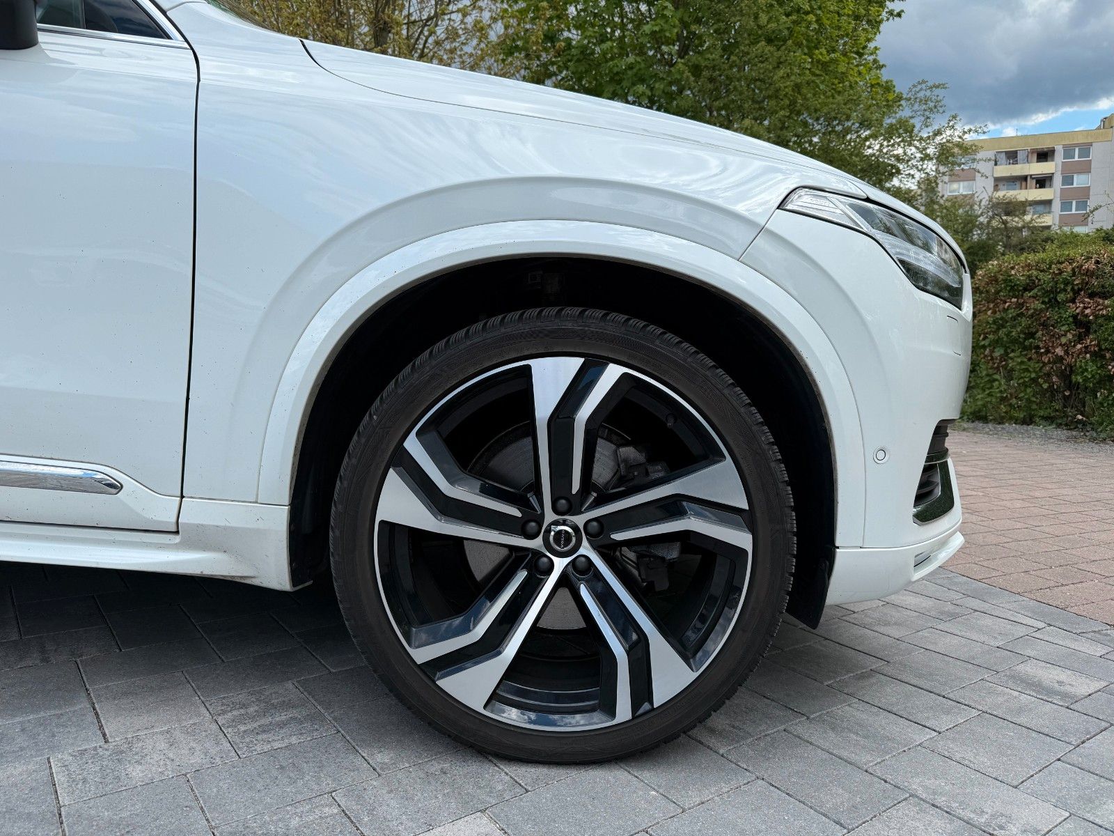 Volvo XC90 B5 AWD DIESEL+ULTIMATE+VOLLAUSTTATUNG+22"