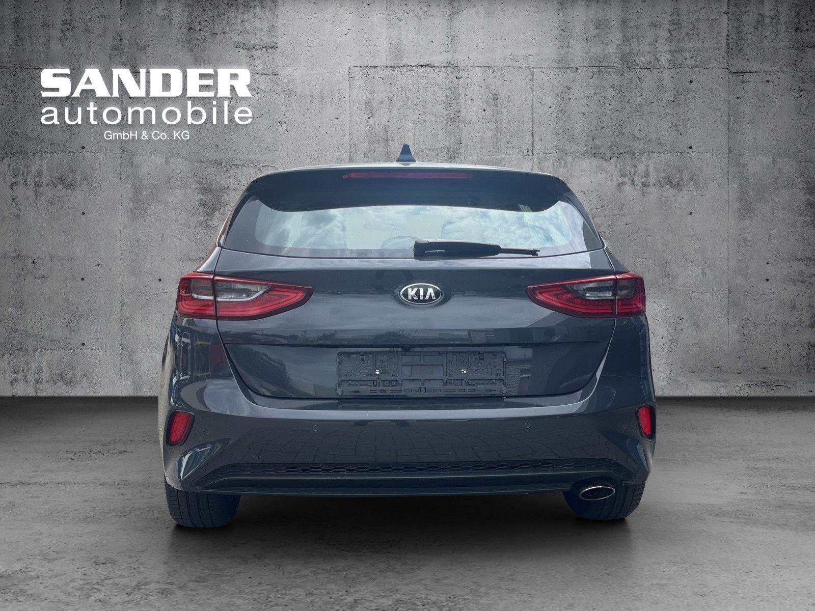 Kia Ceed 1.4 T-GDi Spirit - Samsaru's Car Outlet