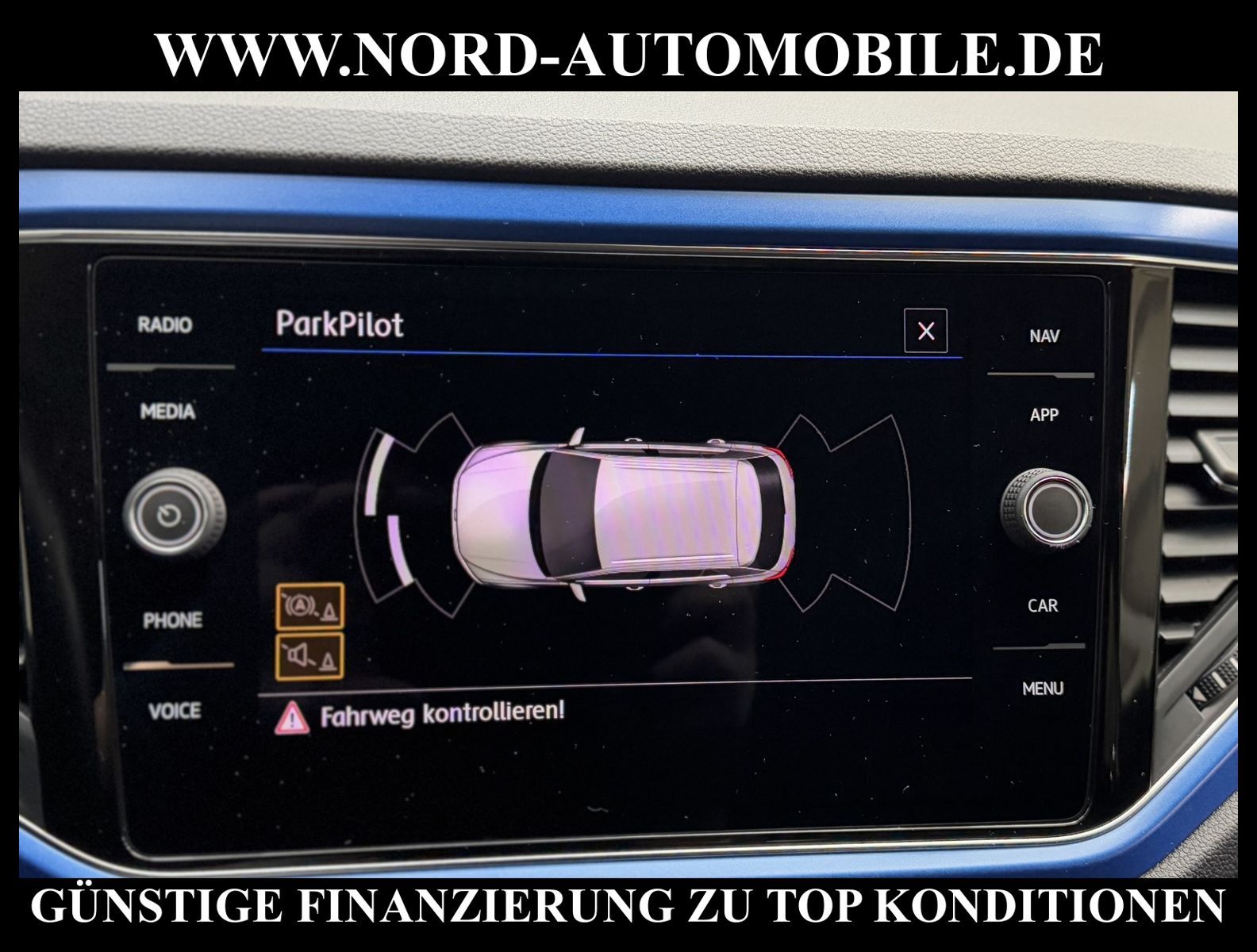 Volkswagen T-Roc 1.5 TSI Style - Samsaru's Car Outlet