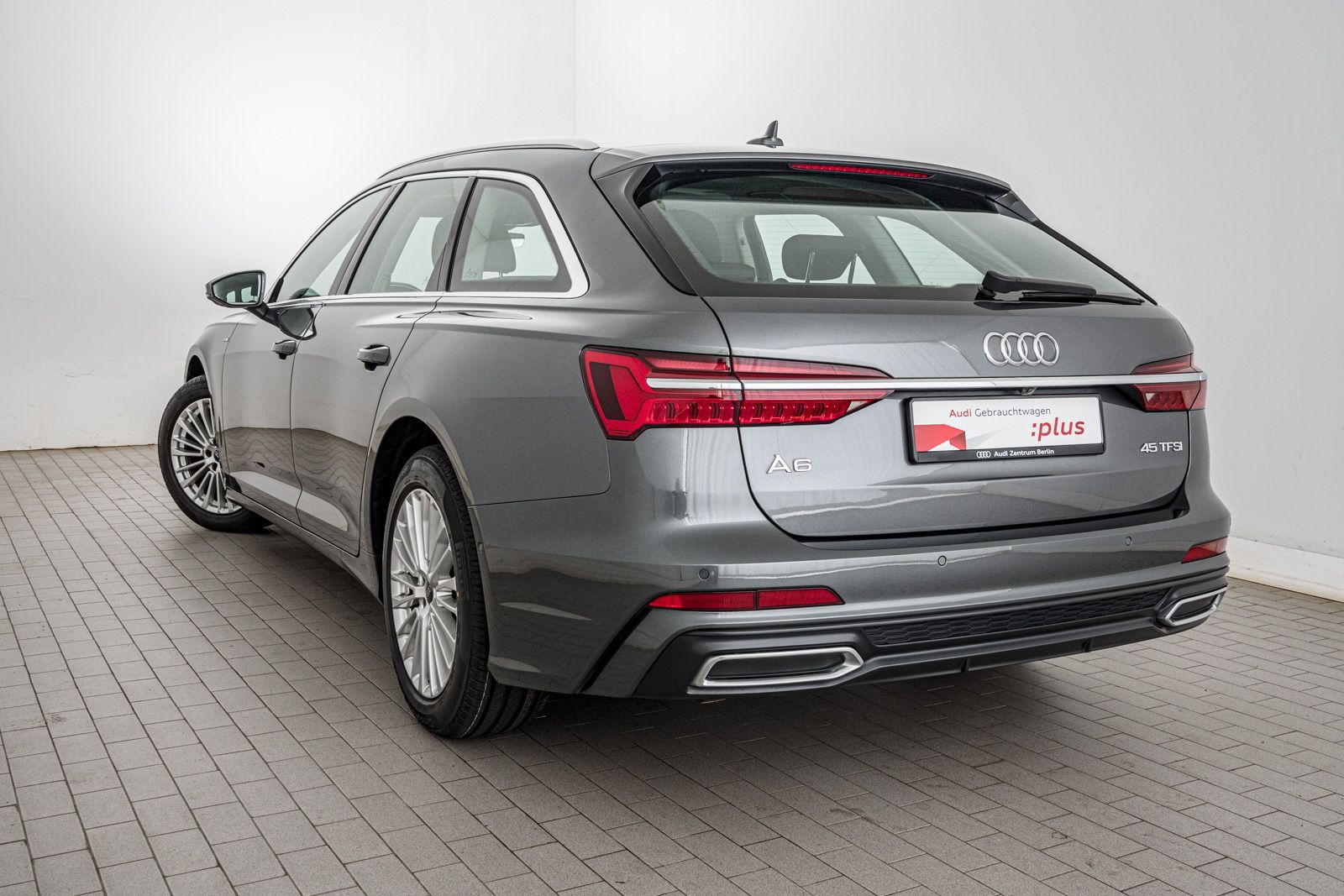 Audi A6 Avant 45 TFSI S tr. - Samsaru's Car Outlet