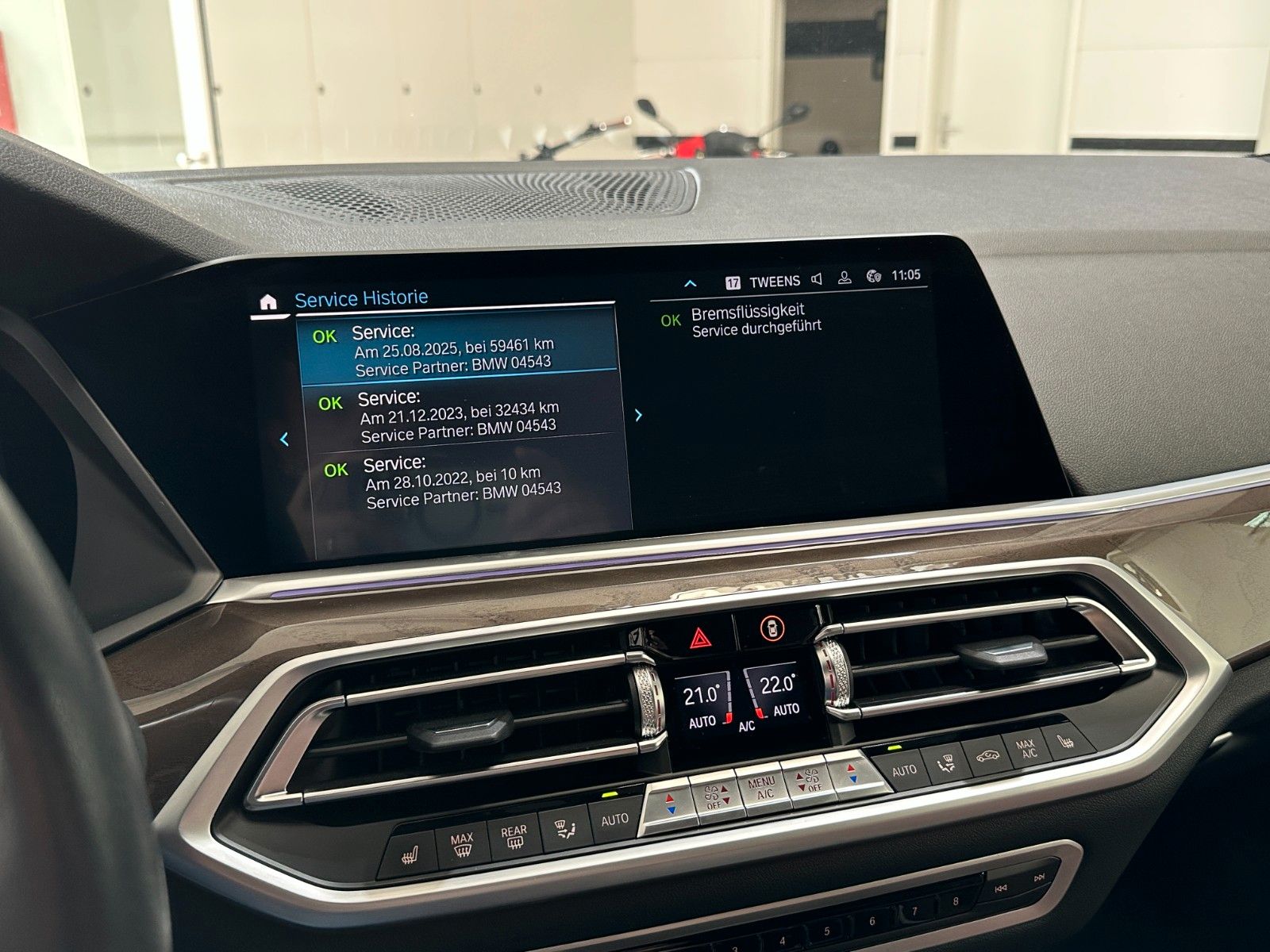 BMW X5 xDrive45e Navi*Leder*Laser-LED*HUD*AHK*19Zoll