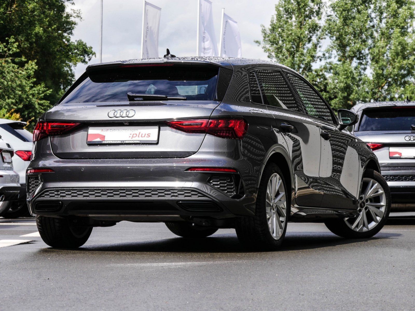 Audi A3 Sportback 35 TFSI S-Line Black - Samsaru's Car Outlet