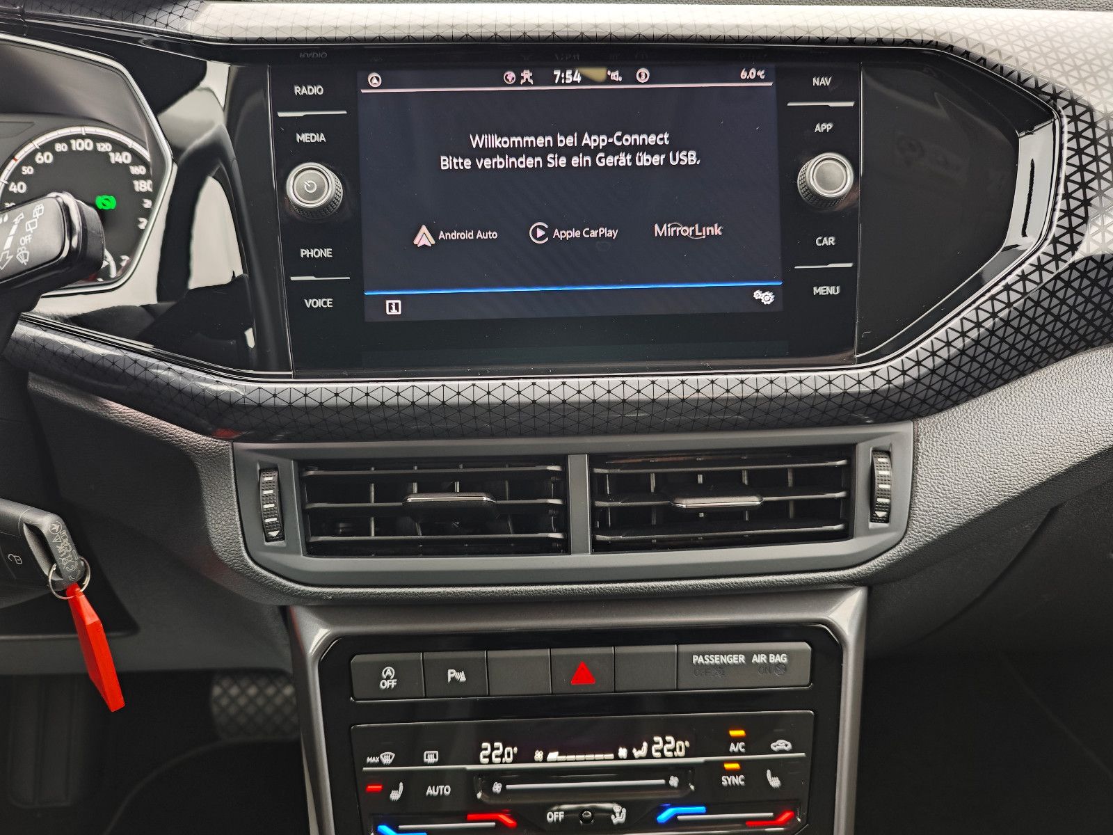 Volkswagen T-Cross Style - Samsaru's Car Outlet