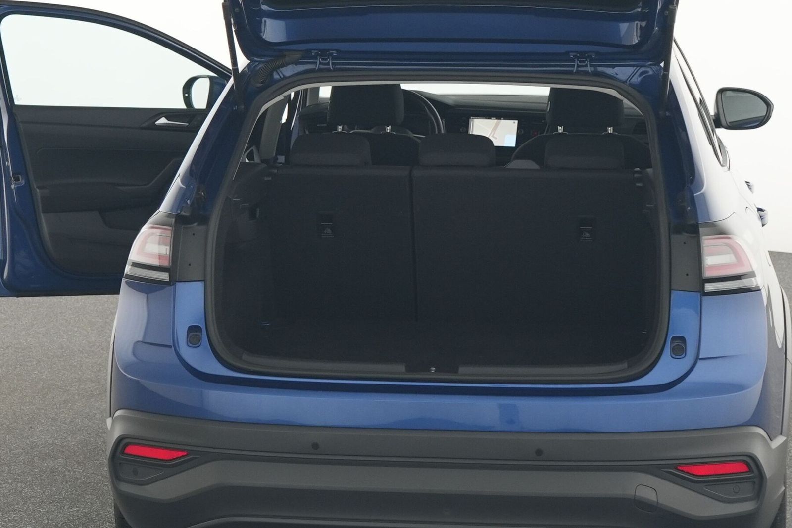 Volkswagen Taigo 1.0 TSI Life - Samsaru's Car Outlet