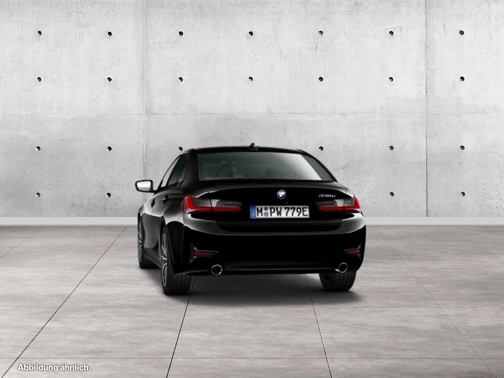 BMW 330e A - Samsaru's Car Outlet