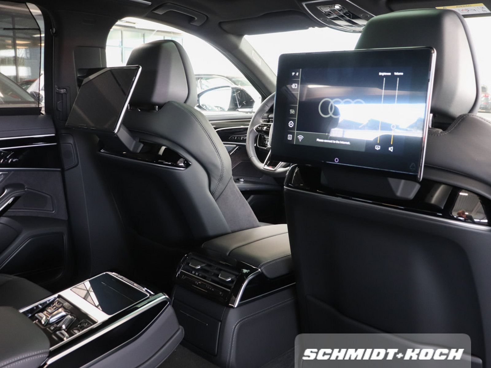 Audi A8 60 TFSI e Quattro S line - Samsaru's Car Outlet