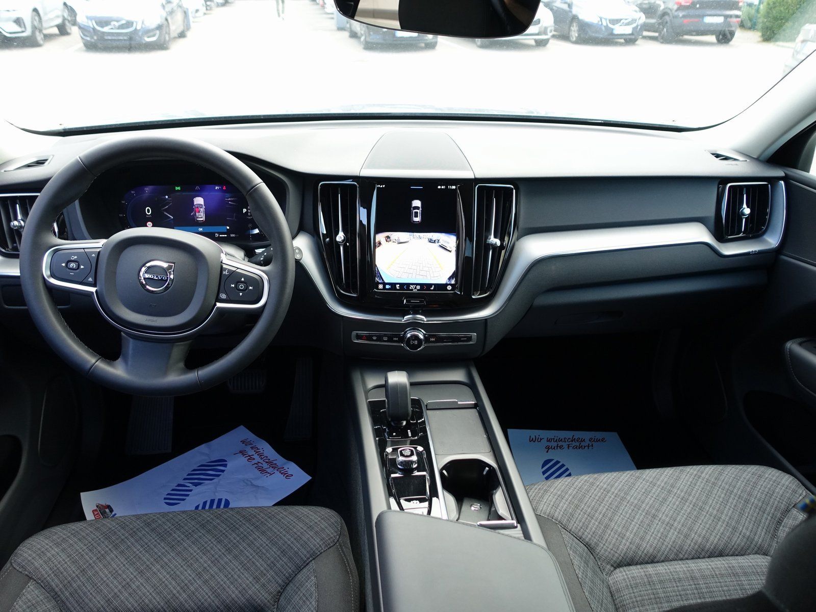 Volvo XC60 Core B4 Mild-Hybrid - Samsaru's Car Outlet