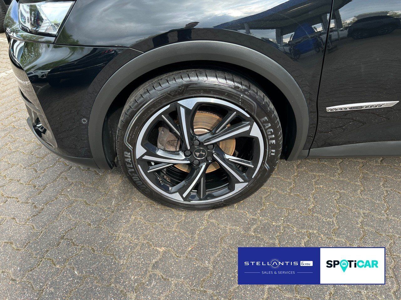 DS Automobiles DS 7 Crossback E-Tense Hybrid Louvre S&S (EU6d)