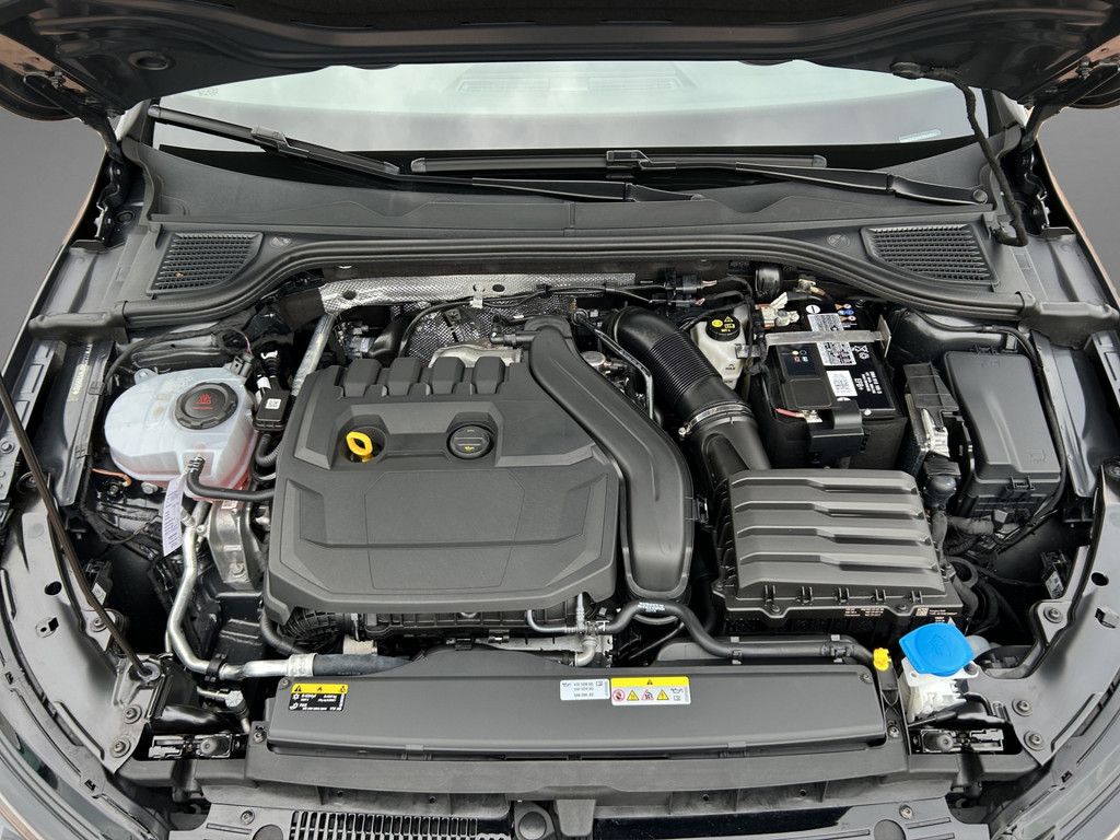 Volkswagen Golf VIII Variant Life - Samsaru's Car Outlet