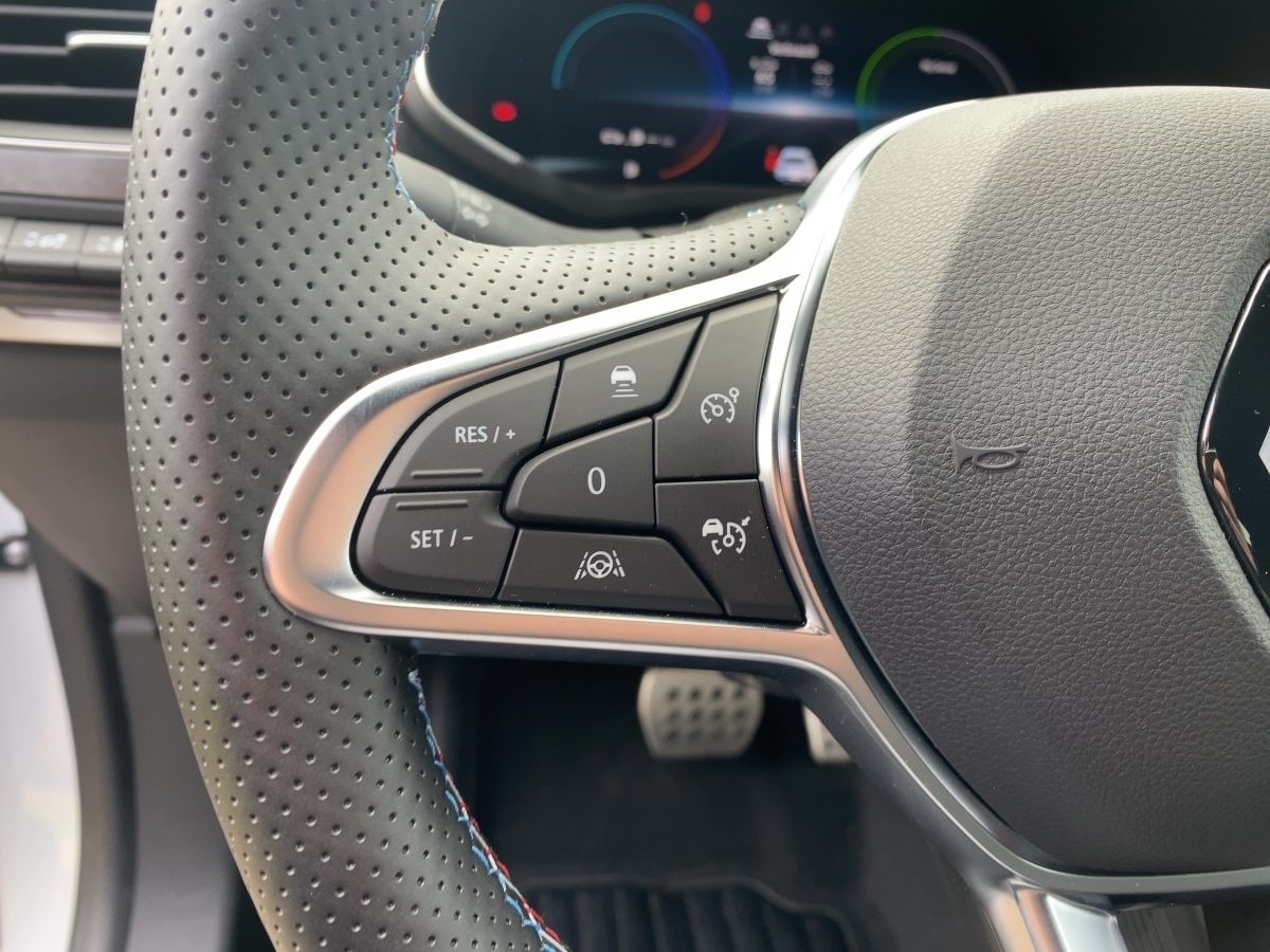 Renault Arkana E-TECH 145 Esprit Alpine - Samsaru's Car Outlet