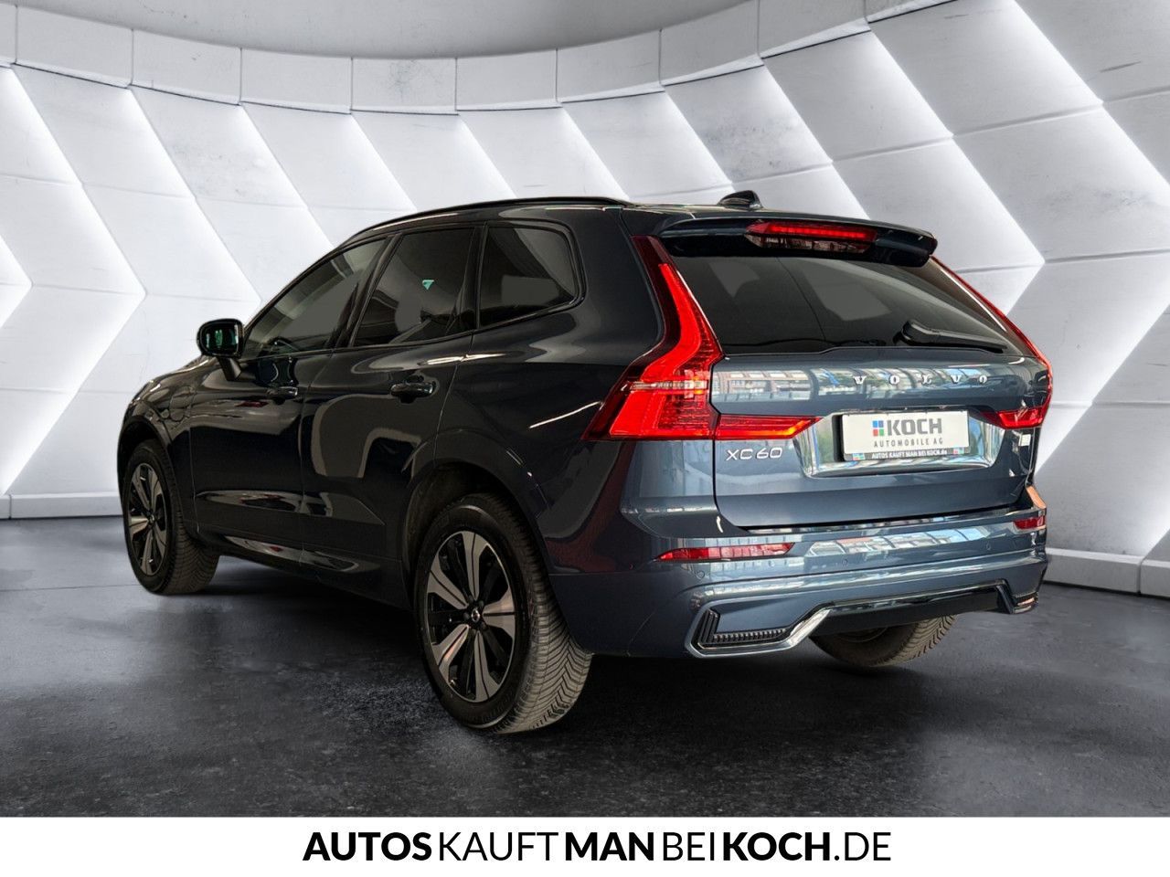 Volvo XC60 T6 Recharge AWD Plus ACC BLIS AHK STHz PANO