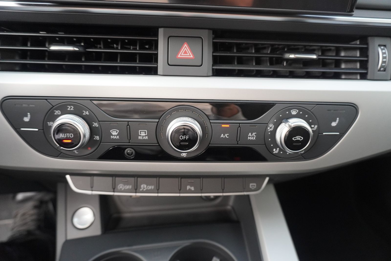 Audi A4 35 2.0 TDI Avant - Samsaru's Car Outlet