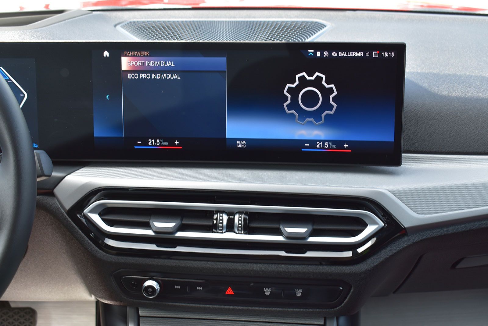 BMW 320 d xDrive - Samsaru's Car Outlet