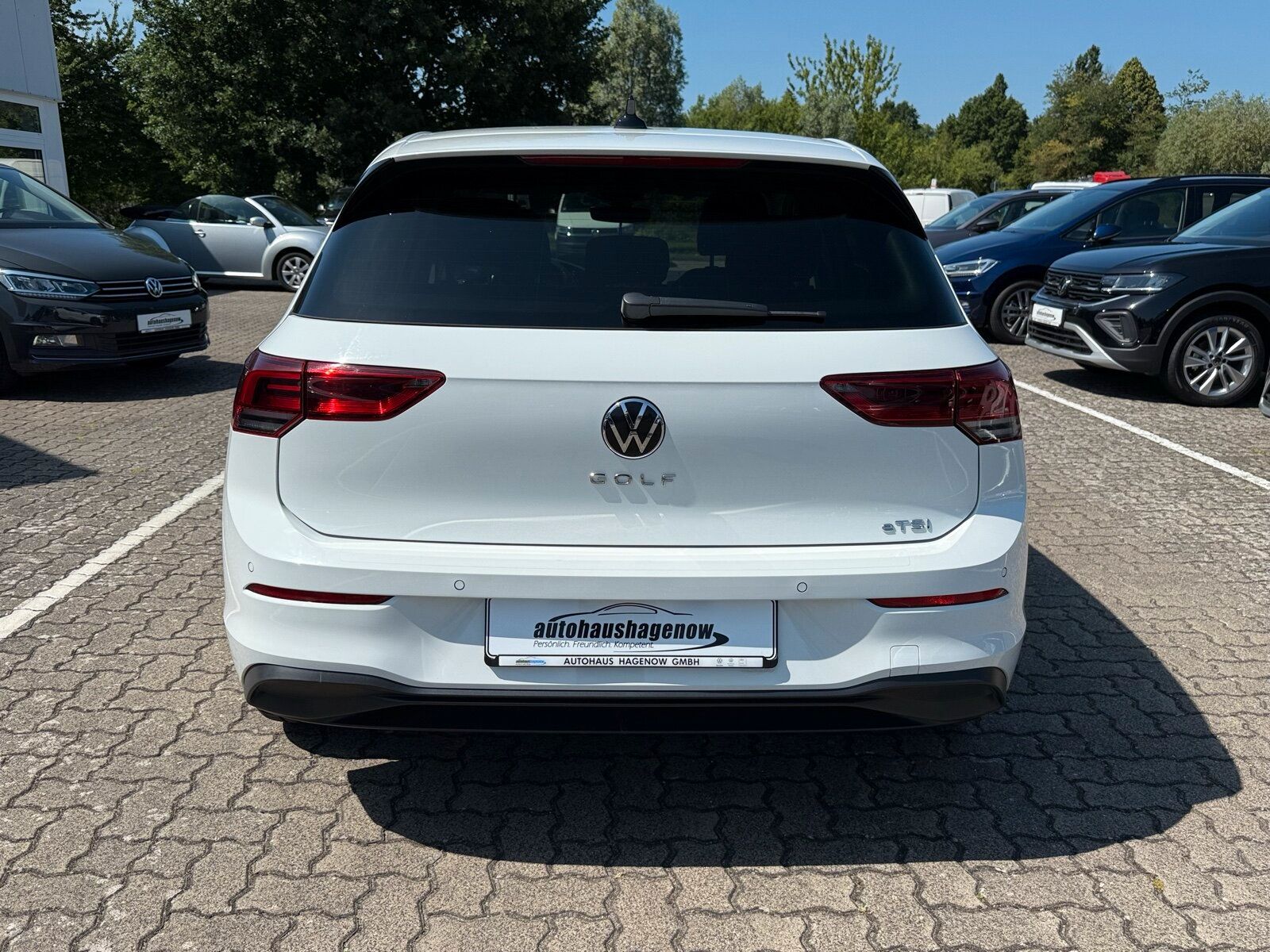 Volkswagen 1.5 eTSI Life - Samsaru's Car Outlet