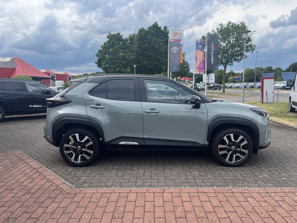 Toyota Yaris Cross Hybrid  VVT-i AWD-i Premiere Edition