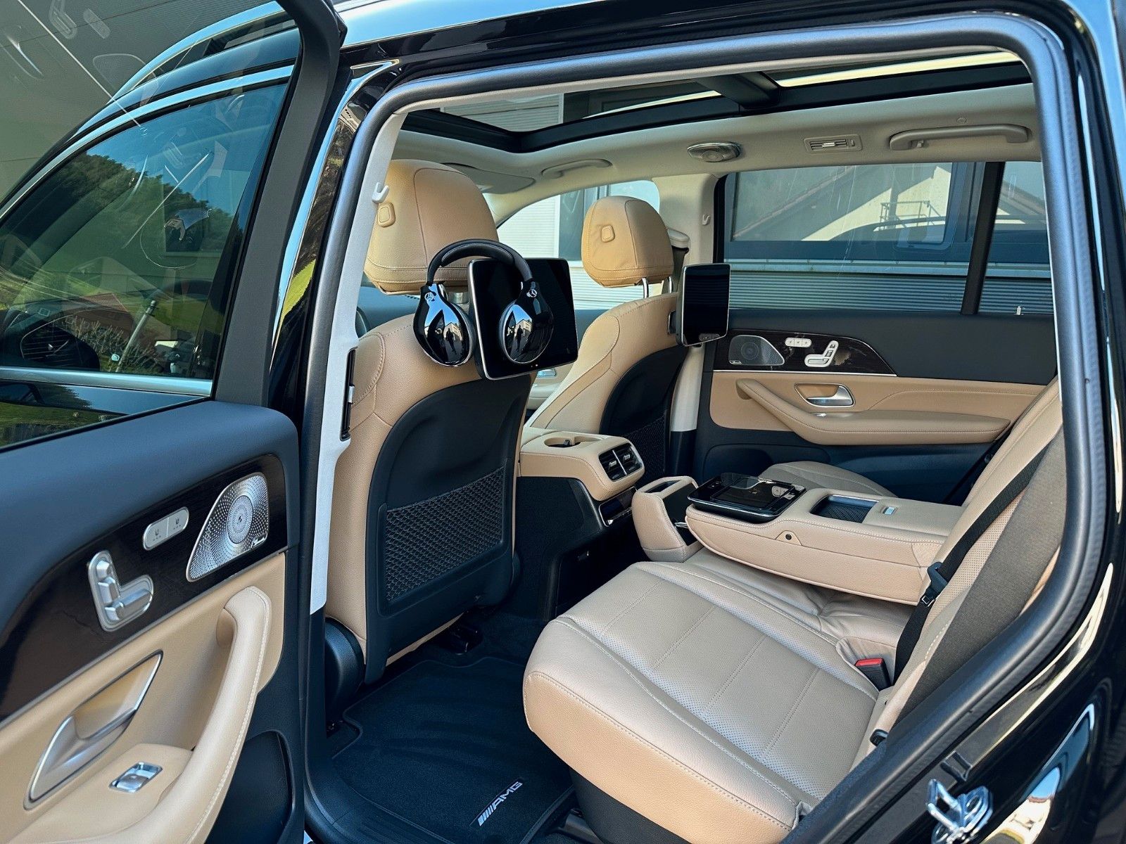 Mercedes-Benz GLS 580 Ultimate - Samsaru's Car Outlet