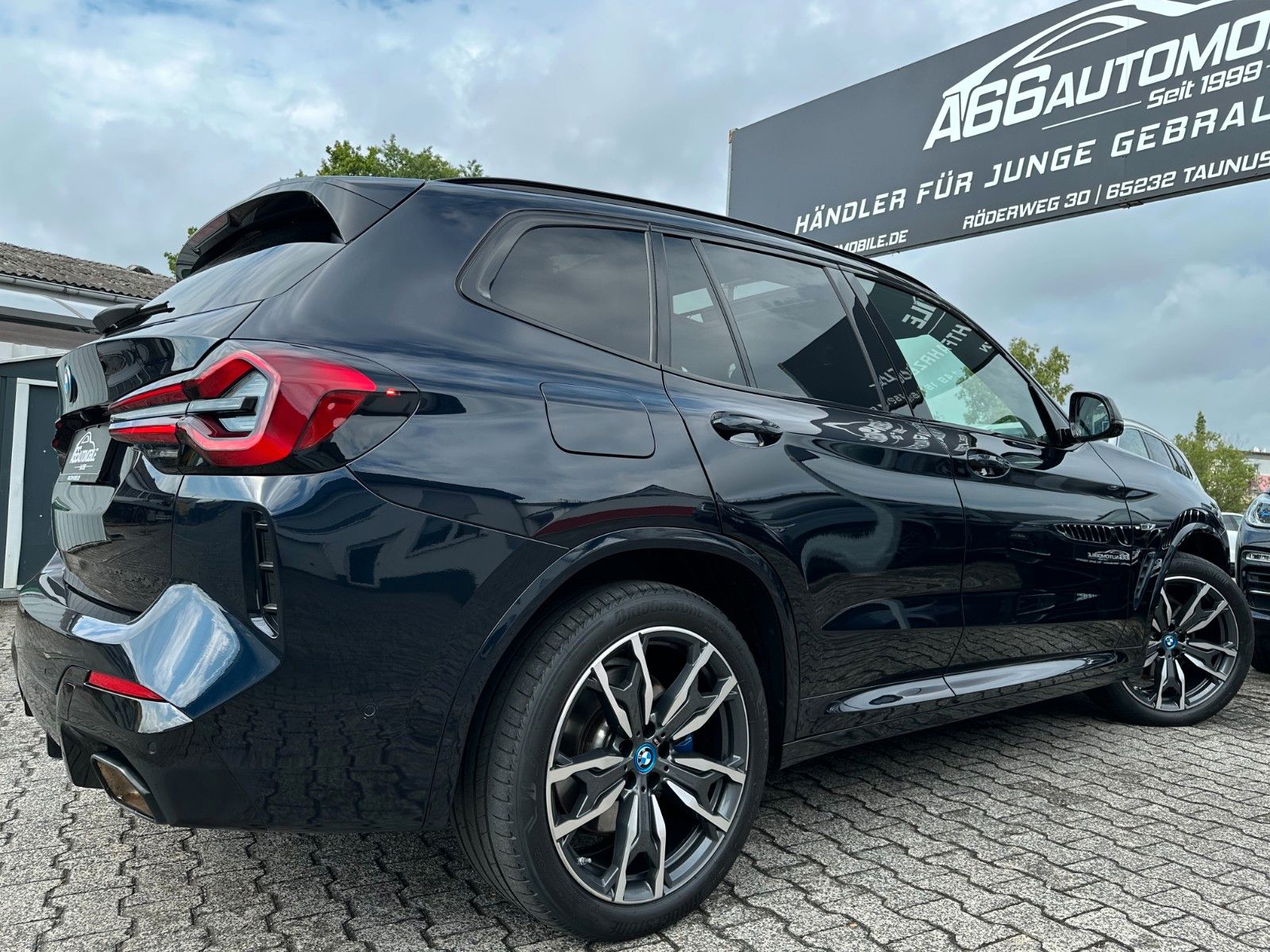 BMW X3 xDr30e M Sport Pro - Samsaru's Car Outlet