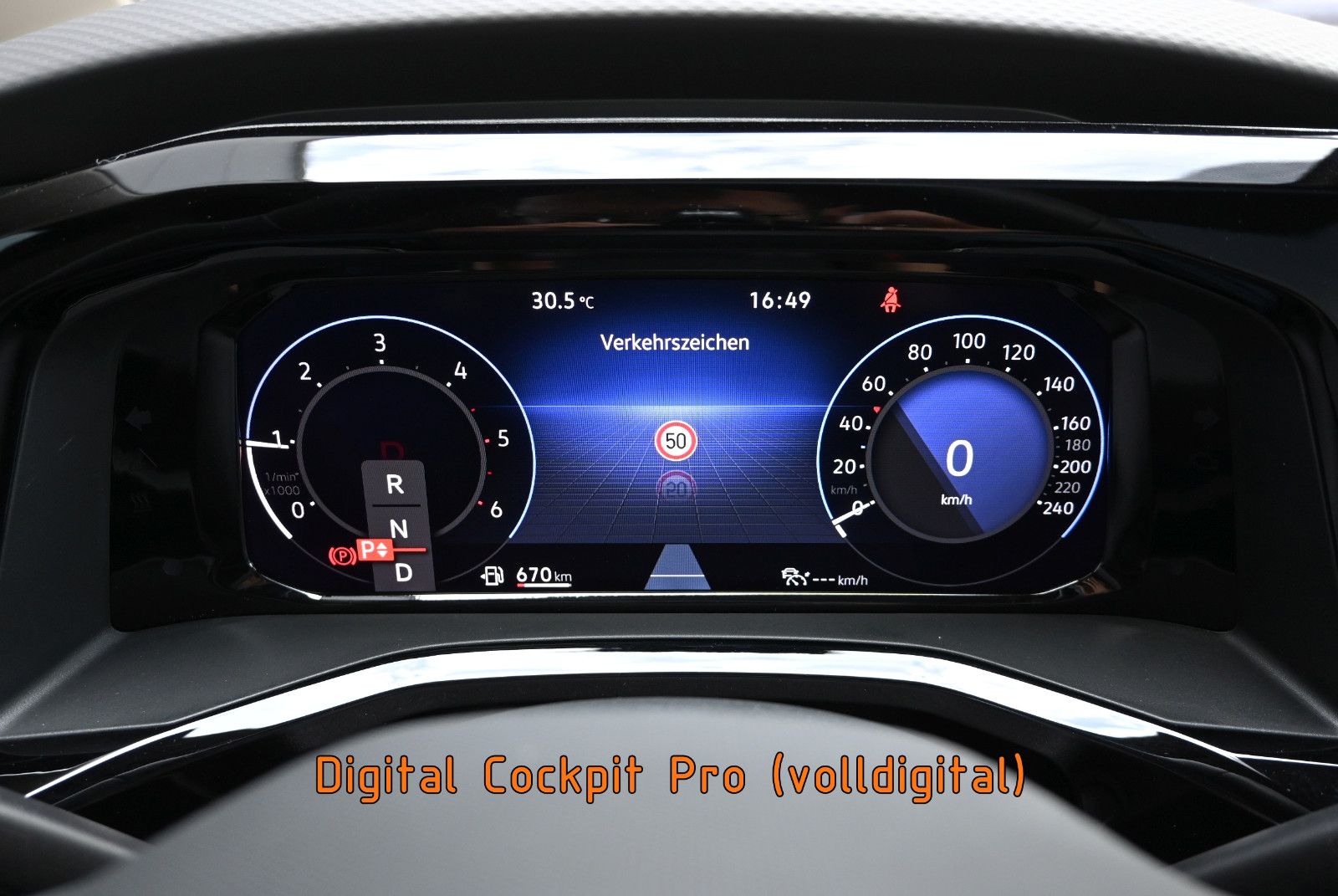 Volkswagen T7 Multivan 2.0 TDI DSG Style - Samsaru's Car Outlet