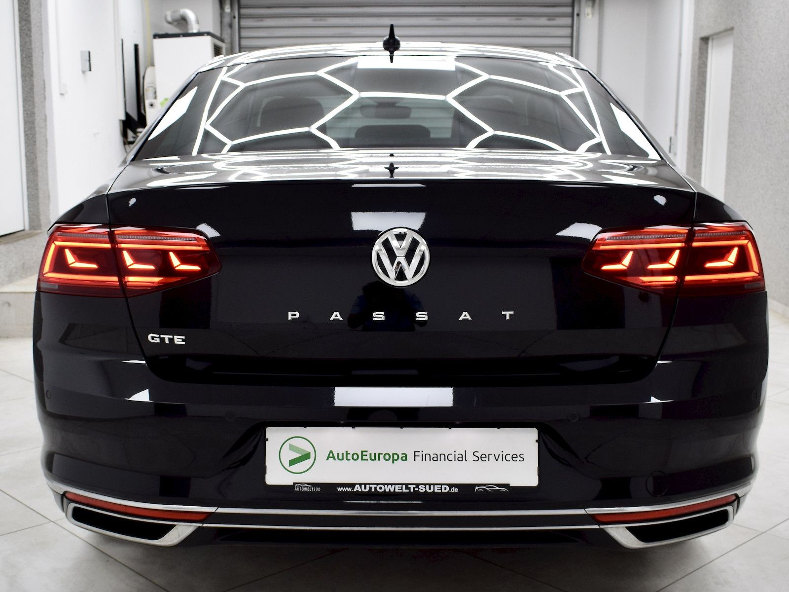 Volkswagen Passat GTE 1.4 Limousine - Samsaru's Car Outlet