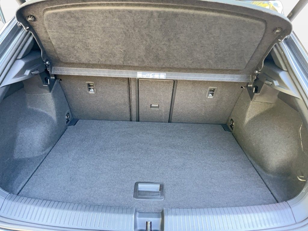 Volkswagen T-Roc 2.0 TDI 4Motion DSG Sport - Samsaru's Car Outlet
