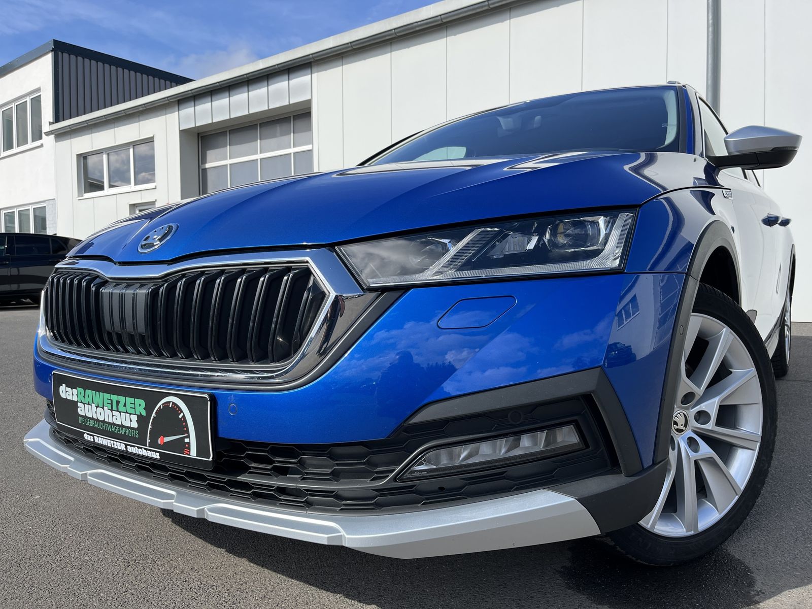 Skoda Octavia Combi 2.0 TDI DSG 4x4 Scout 175€ m.20% A