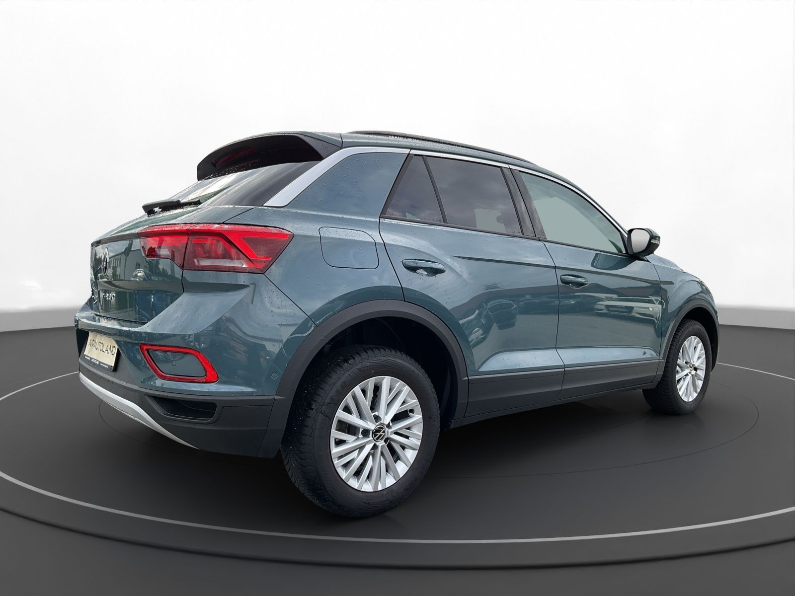 Volkswagen T-Roc 1.0 TSI Life - Samsaru's Car Outlet