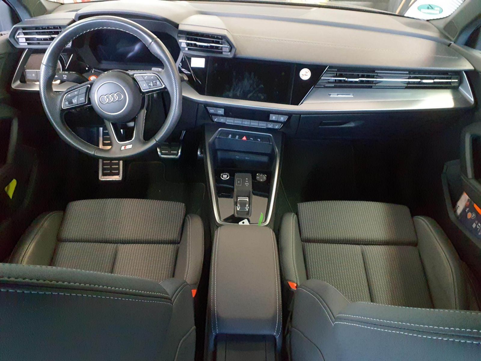 Audi A3 Sportback 30 TFSI LED Navi PDC+ Teilleder