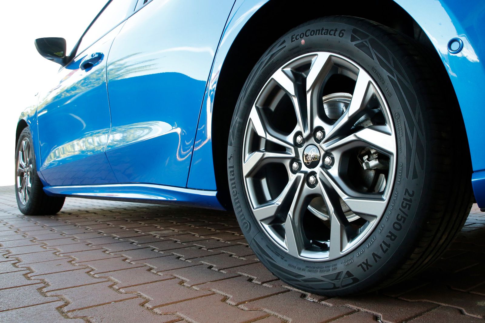 Ford Focus ST-Line X 1.0l EcoB.MHEV+Panorama SSD+Assi