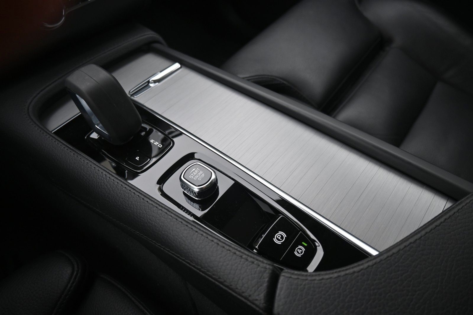 Volvo XC90 T8 AWD Inscrip. - Samsaru's Car Outlet