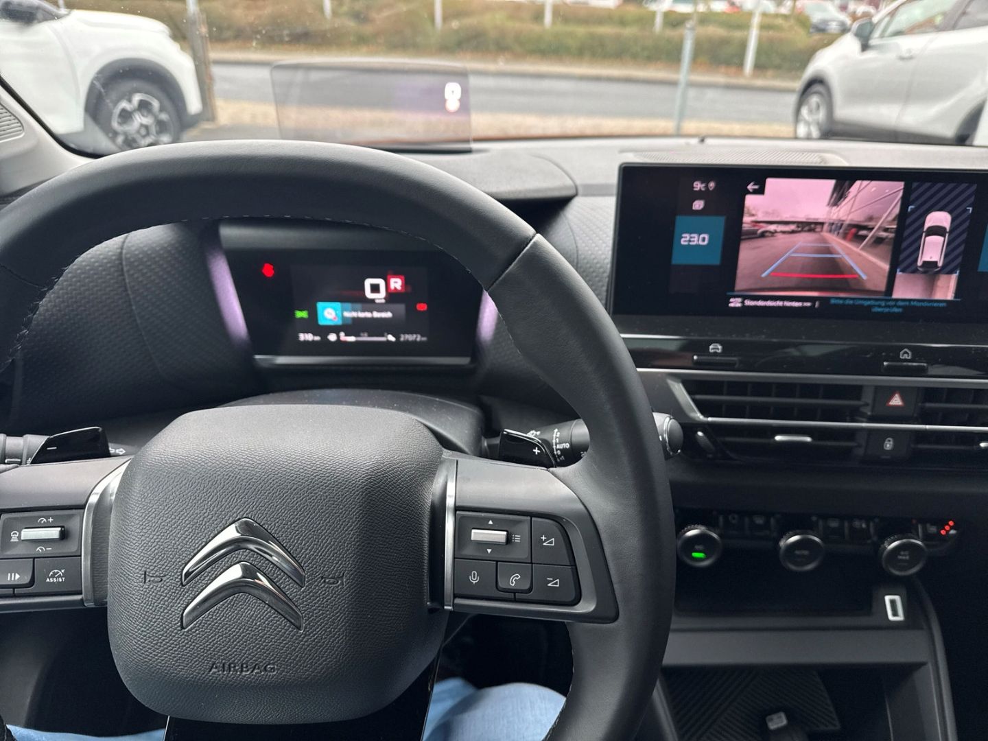 Citroën C4 Shine HUD AHK-abnehmbar Navi Ganzjahresreifen
