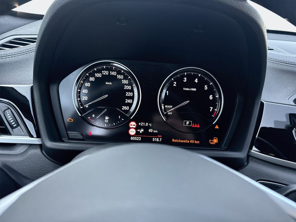 BMW X1 xDrive25e Sport Line - Samsaru's Car Outlet