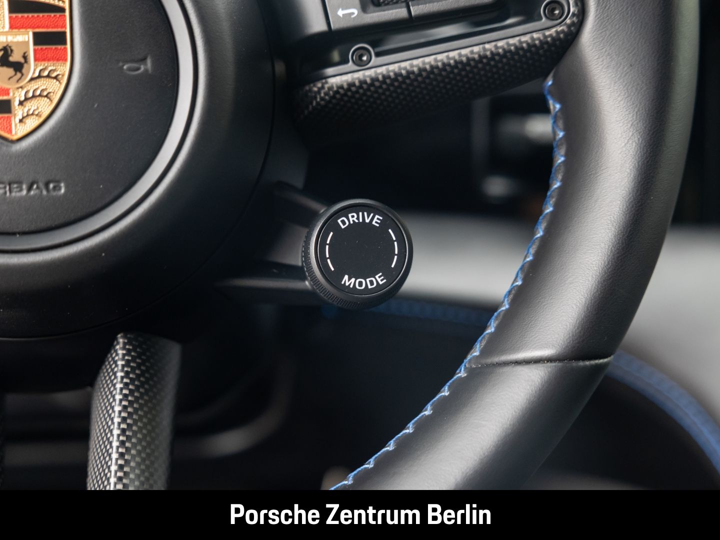 Porsche Taycan GTS HA-Lenkung InnoDrive HeadUp LEDMatrix