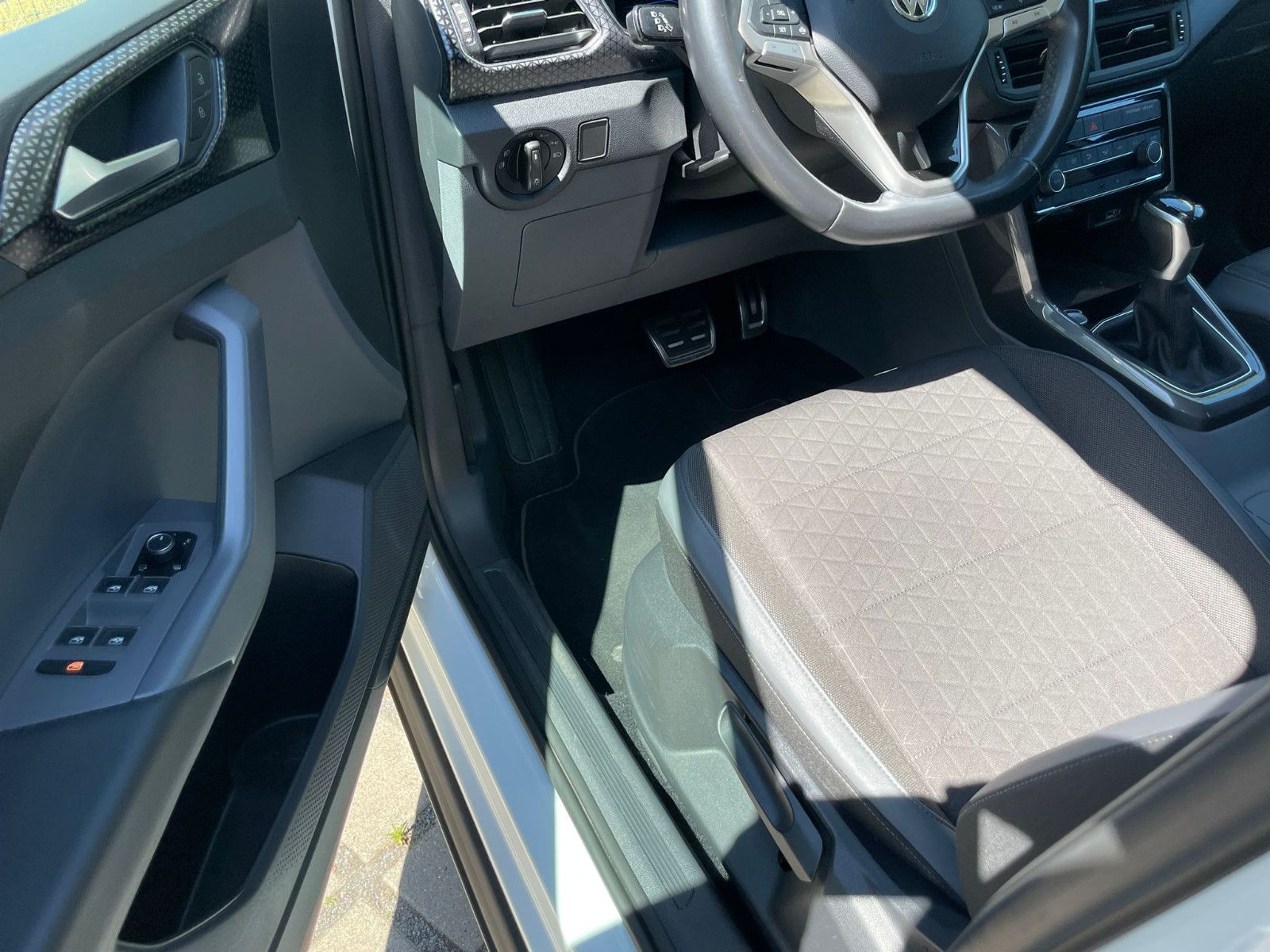 Volkswagen T-Cross Style 1.0 TSi - Samsaru's Car Outlet