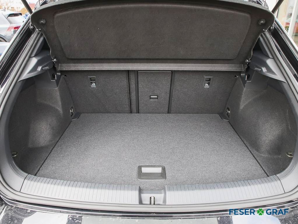 Volkswagen T-Roc R 2.0 TSI DSG - Samsaru's Car Outlet