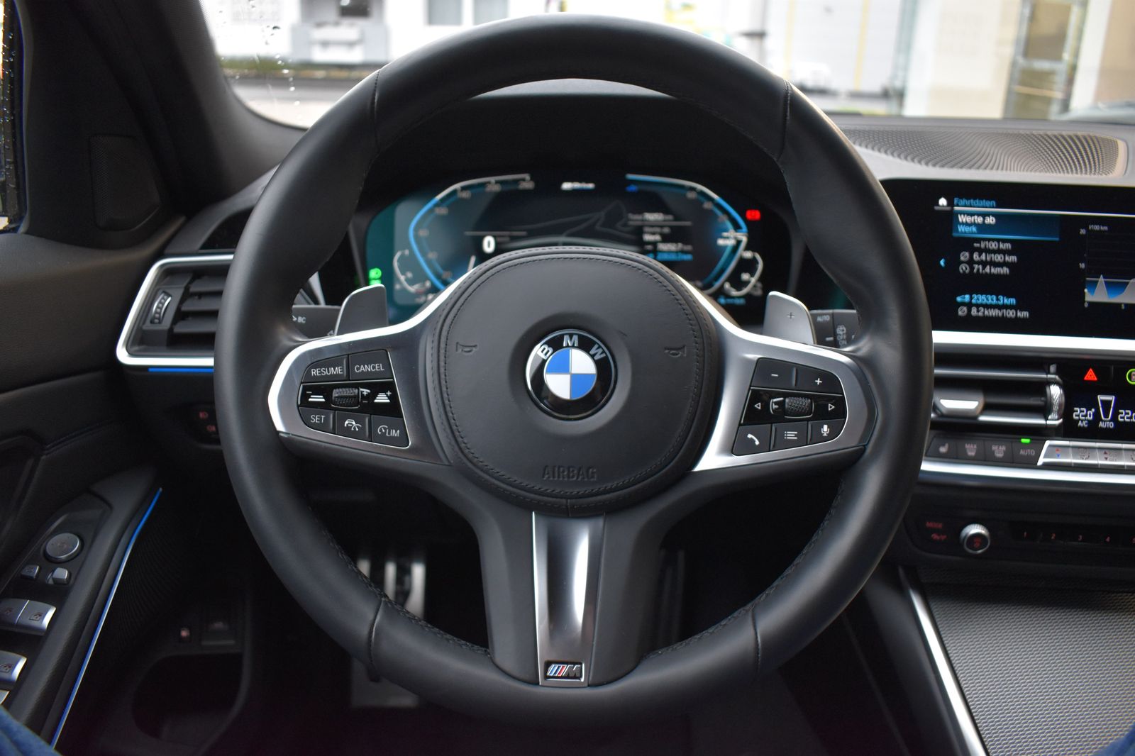 BMW 330e Touring M Sport - Samsaru's Car Outlet