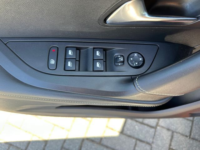 Peugeot 2008 Elektro GT - Samsaru's Car Outlet