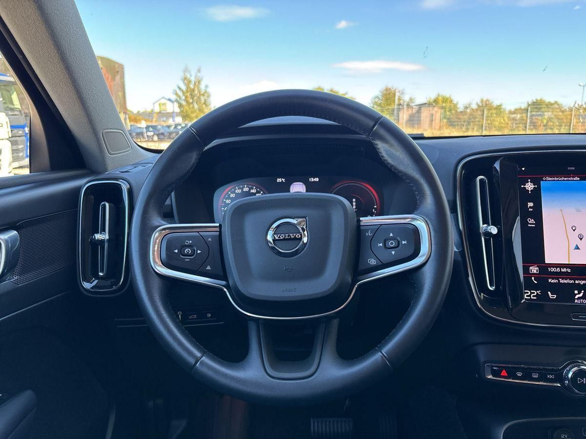 Volvo XC40 T4 Recharge R Design Expression AHK LHZ SHZ