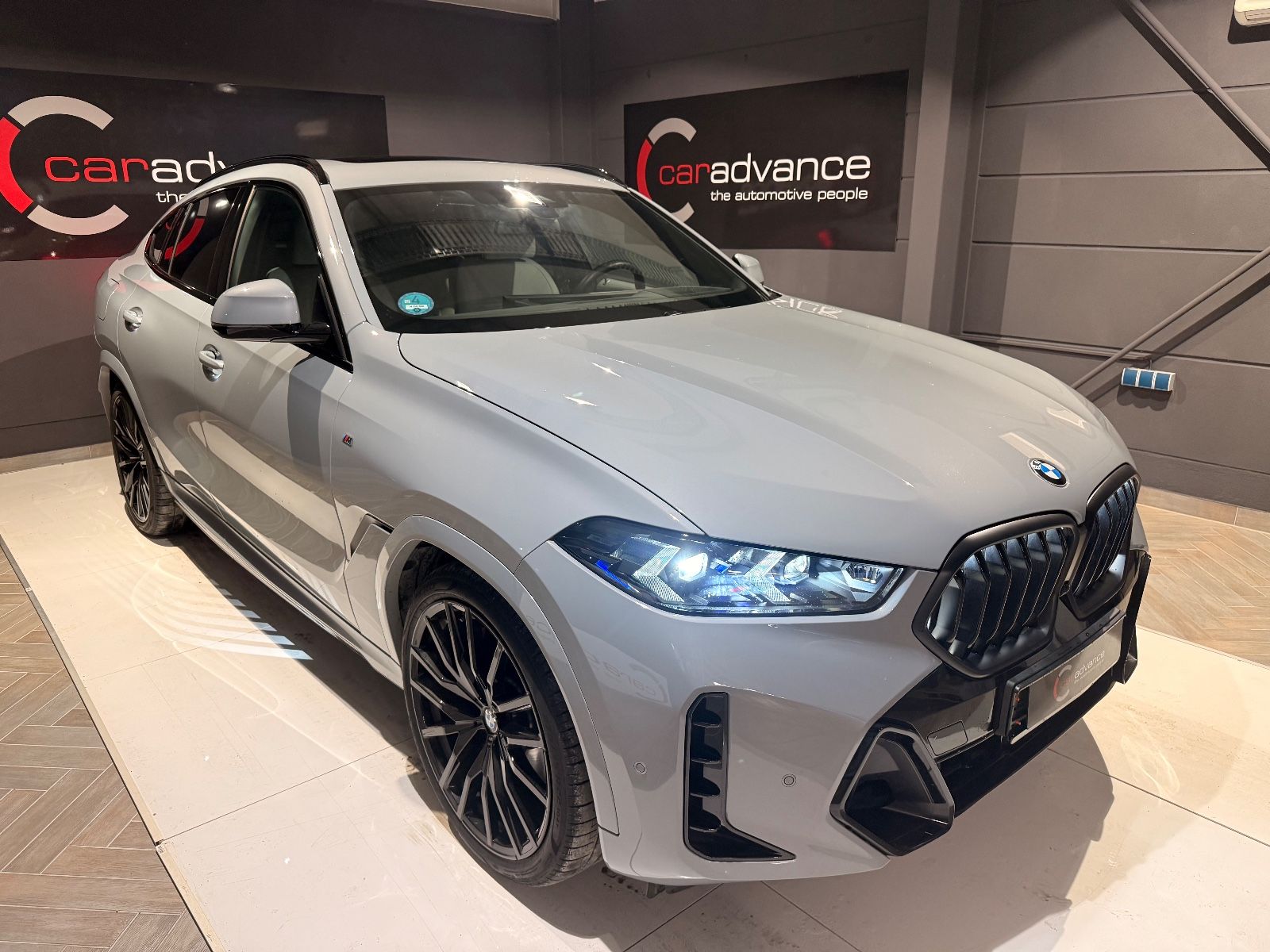 BMW X6 30 d xDrive M Sport Pro 22 Air AHK Pano