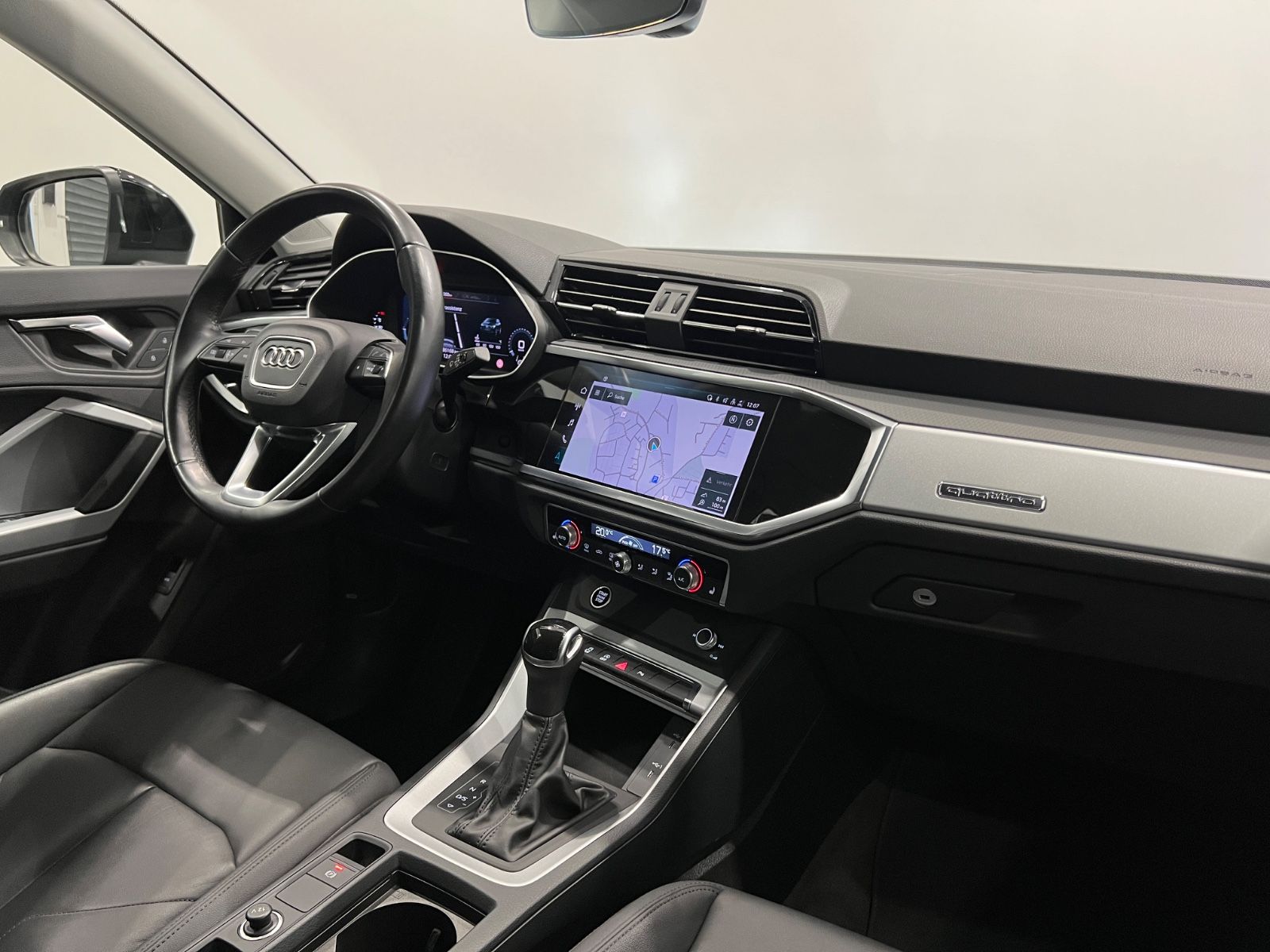 Audi Q3 Sportback 40 TDI quattro S line - Samsaru's Car Outlet