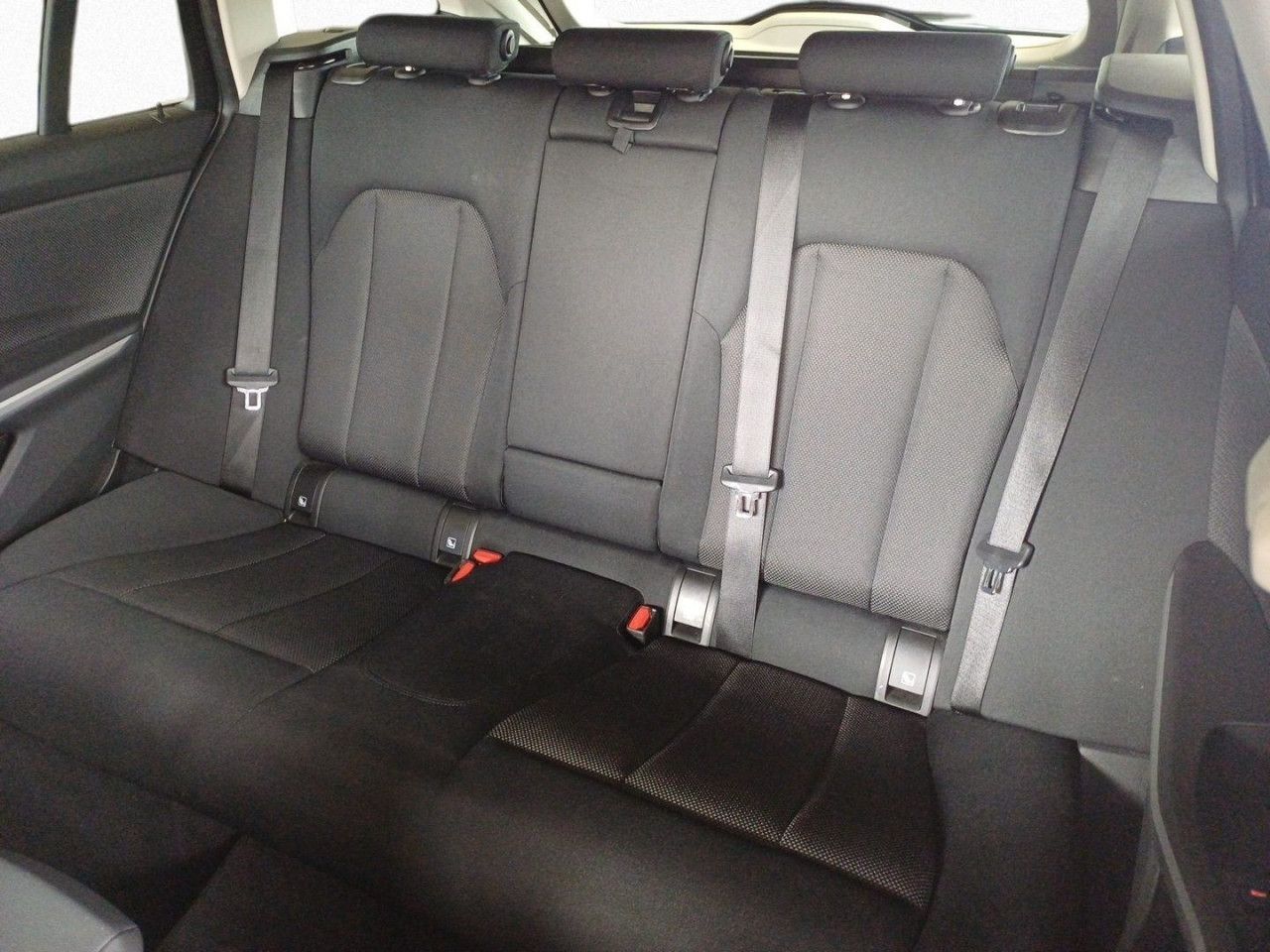BMW 320d Touring xDrive Aut. - Samsaru's Car Outlet