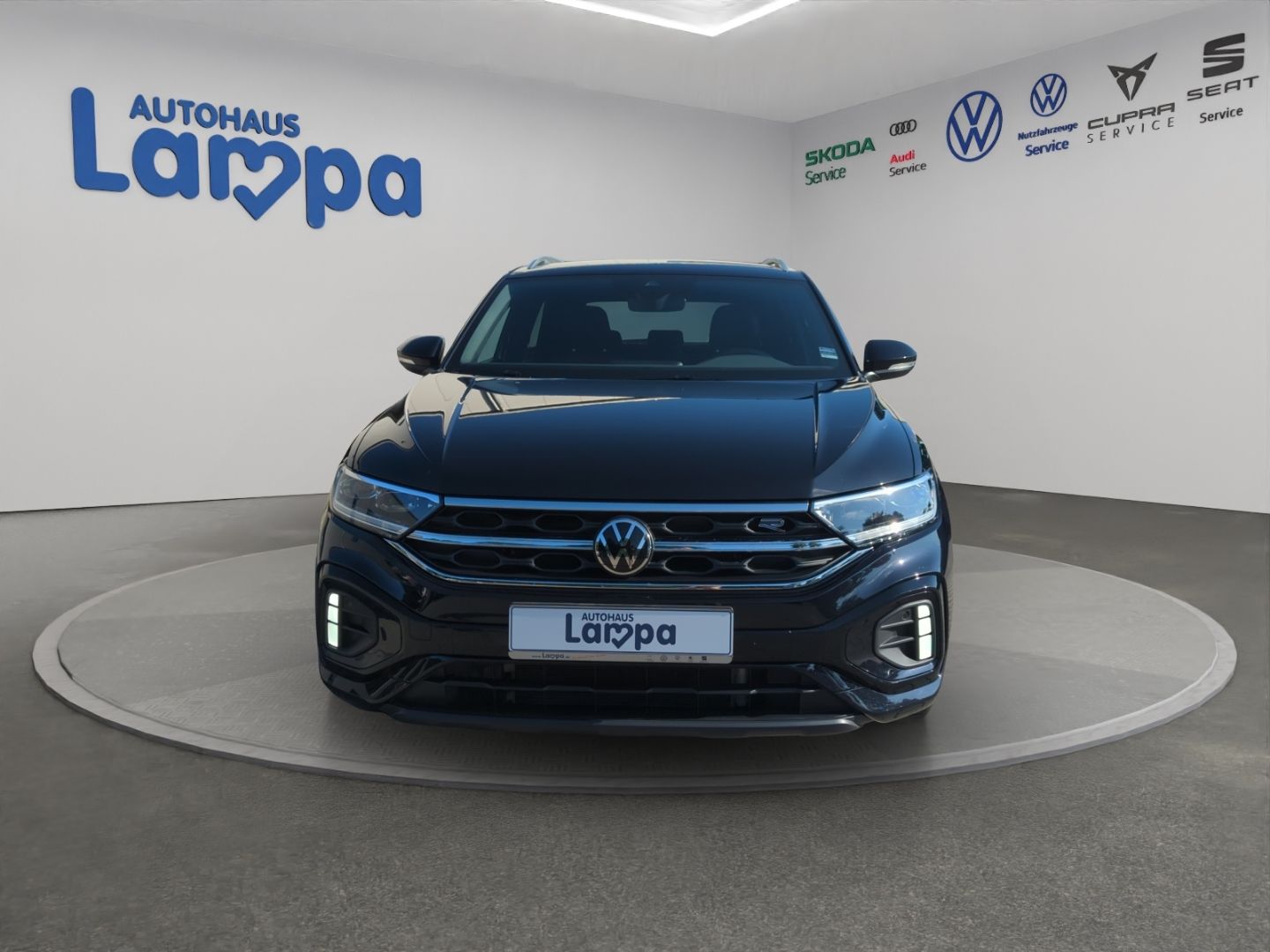 Volkswagen T-Roc R-Line 1.0 TSI - Samsaru's Car Outlet