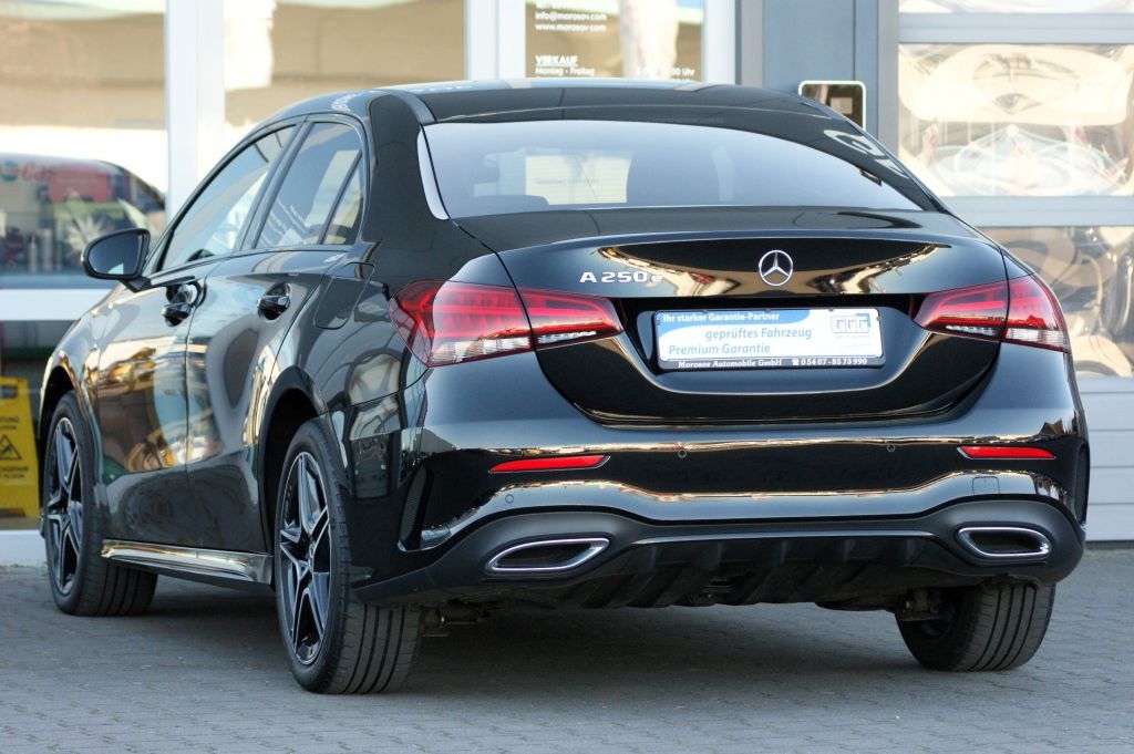 Mercedes-Benz A 250 e 8G-DCT AMG Line - Samsaru's Car Outlet