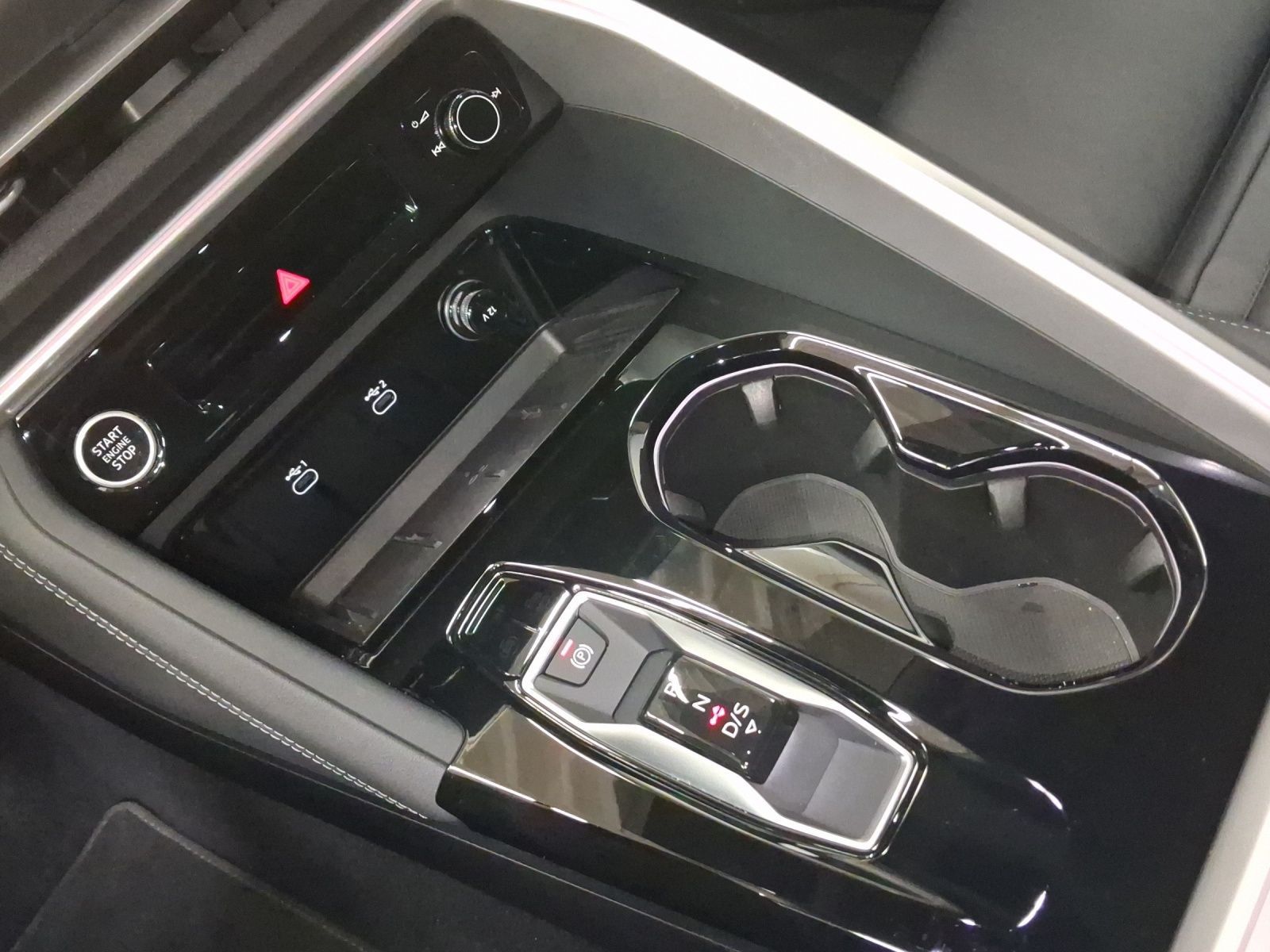 Audi Q5 TFSI Q S LINE LM21 PANO LEDER AHK