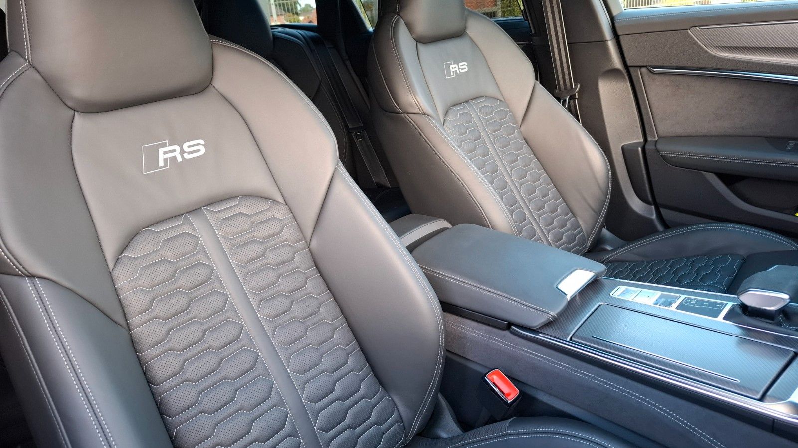 Audi RS 6 Avant 4.0 TFSI quattro performance AHK