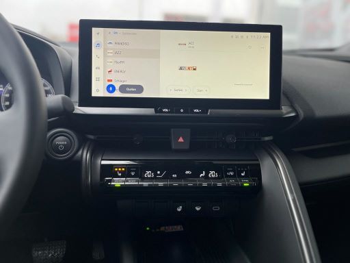 Toyota C-HR Hybrid - Samsaru's Car Outlet