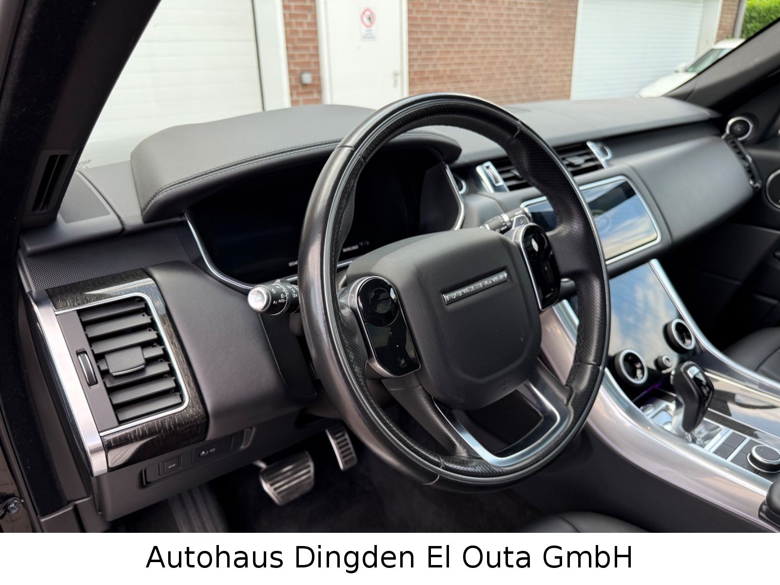 Range Rover Sport HSE 3.0 SDV6 Dynamic - Samsaru's Car Outlet