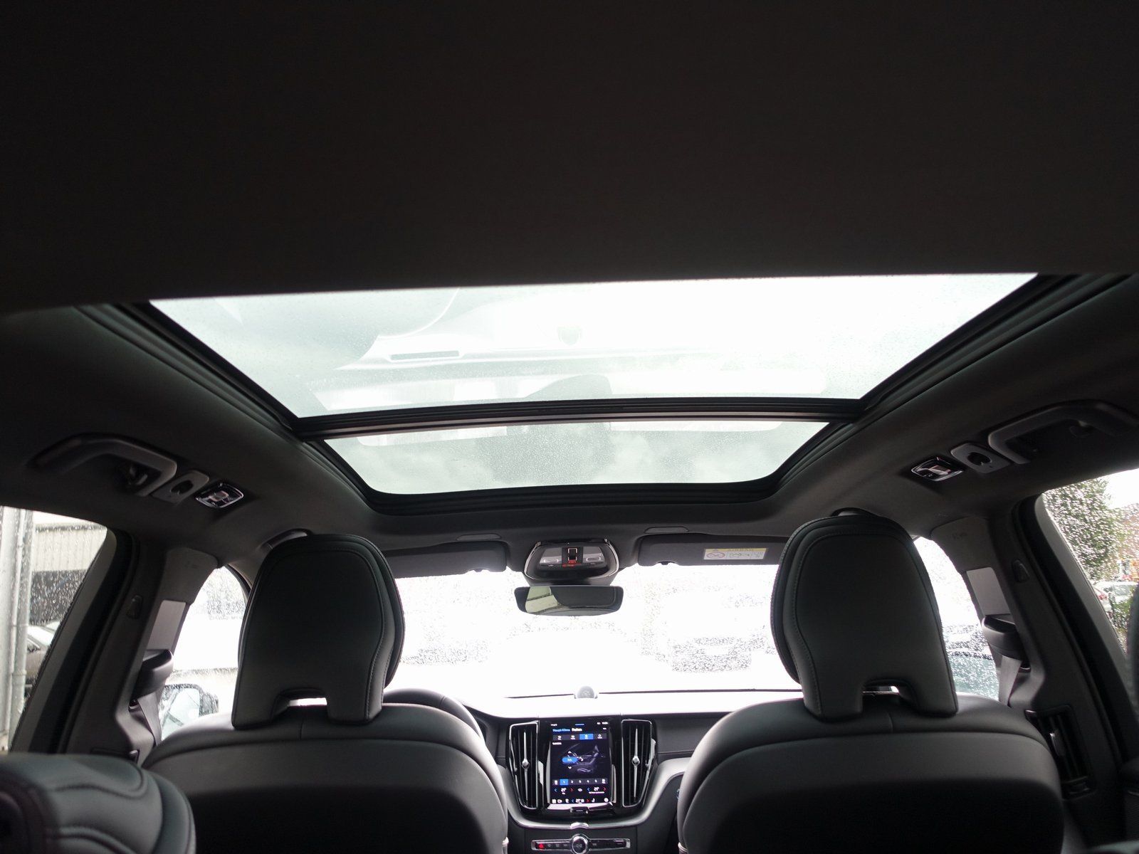 Volvo XC60 Black Edition Ultra T6 AWD - Samsaru's Car Outlet