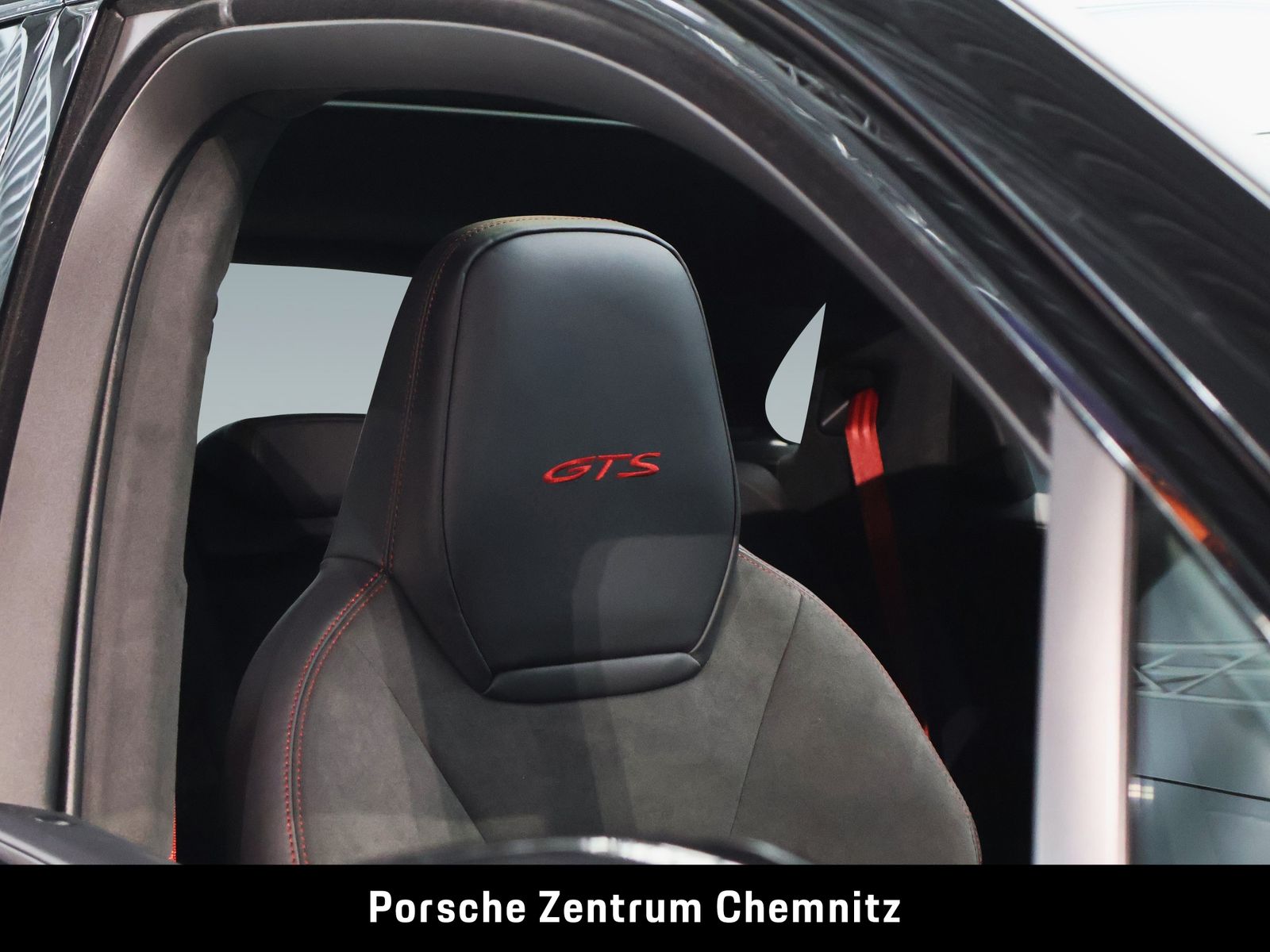 Porsche Cayenne GTS Nachsicht;Standhzg.;Head-Up;Pano