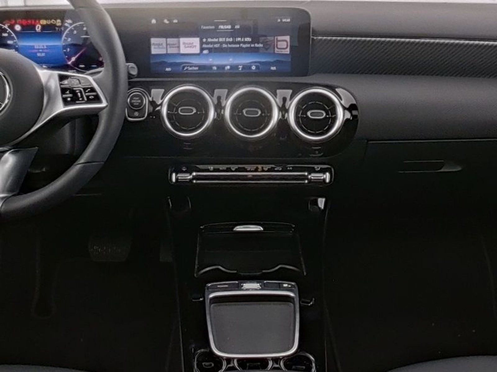 Mercedes-Benz A 180 PROGRESSIVE - Samsaru's Car Outlet