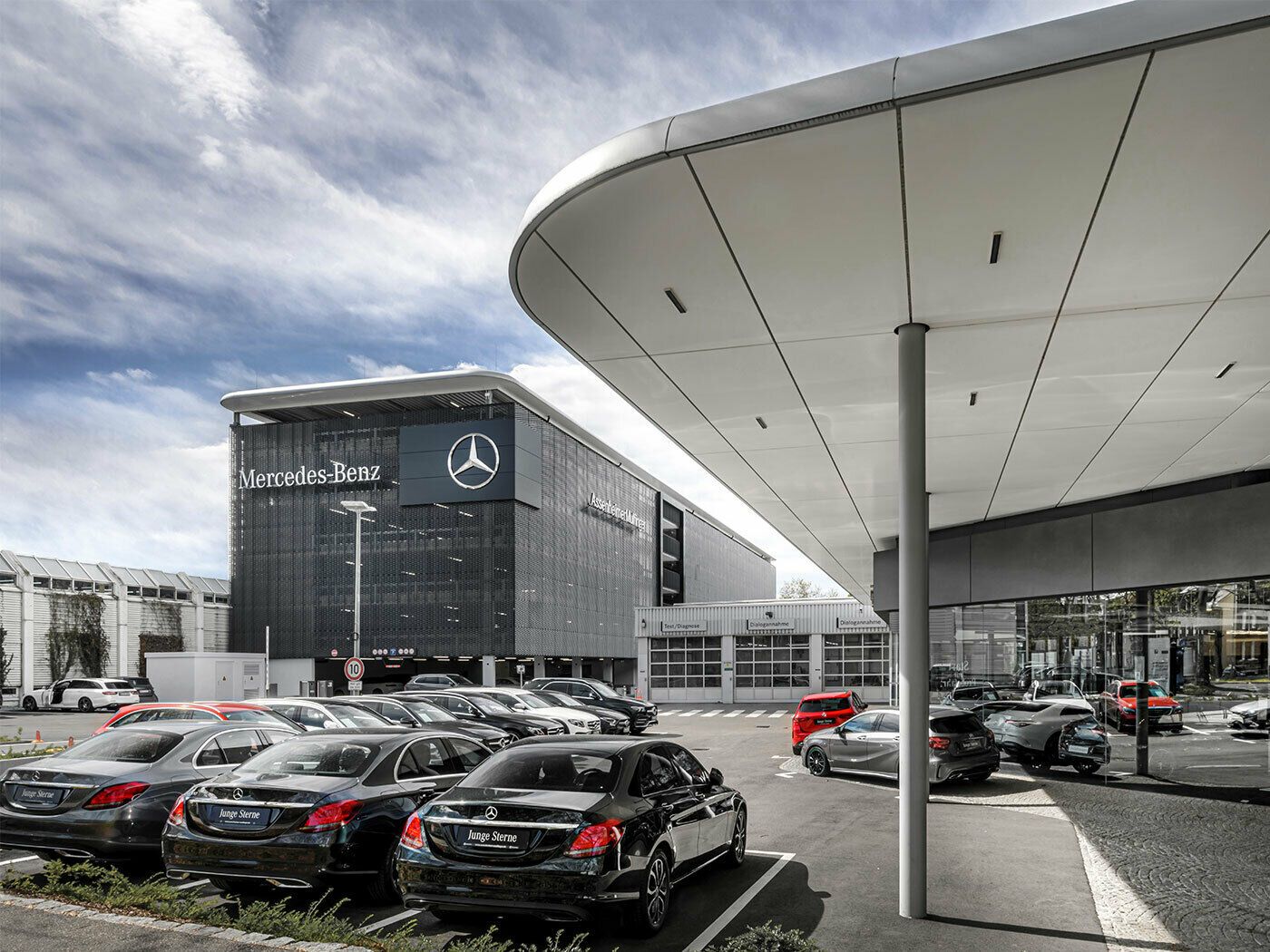 Mercedes-Benz GLE 450 d 4MATIC +AMGLineAdvanced+22Z+Fahrass.